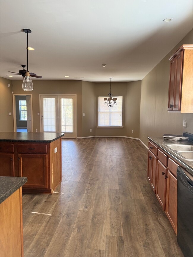 1017 Fairbank Ln