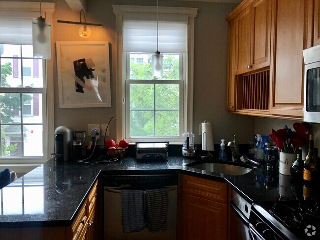Building Photo - 181 K St Unit 2 Rental
