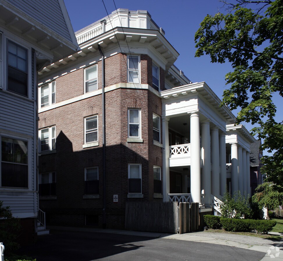 Photo - 165-167 Lloyd Ave Apartments