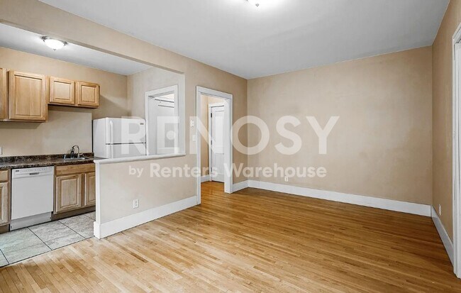 Photo - 2218 Nicollet Ave