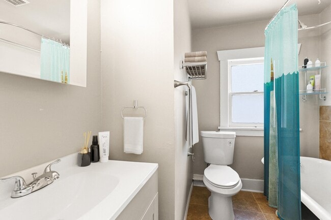 Photo - 1602 Franklin