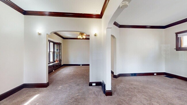 Photo - 3590 W 47th St Unit 3590 W 47th Lower