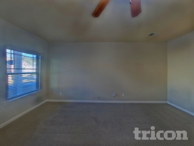 Photo - 207 Stillwood Dr