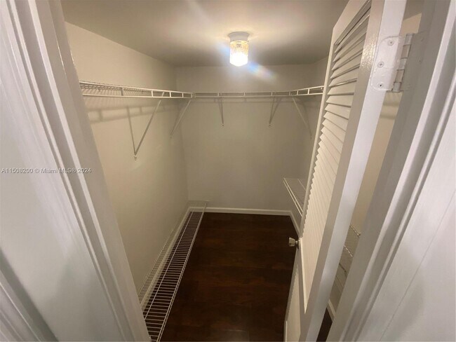 Photo - 7031 Environ Blvd Unit 122