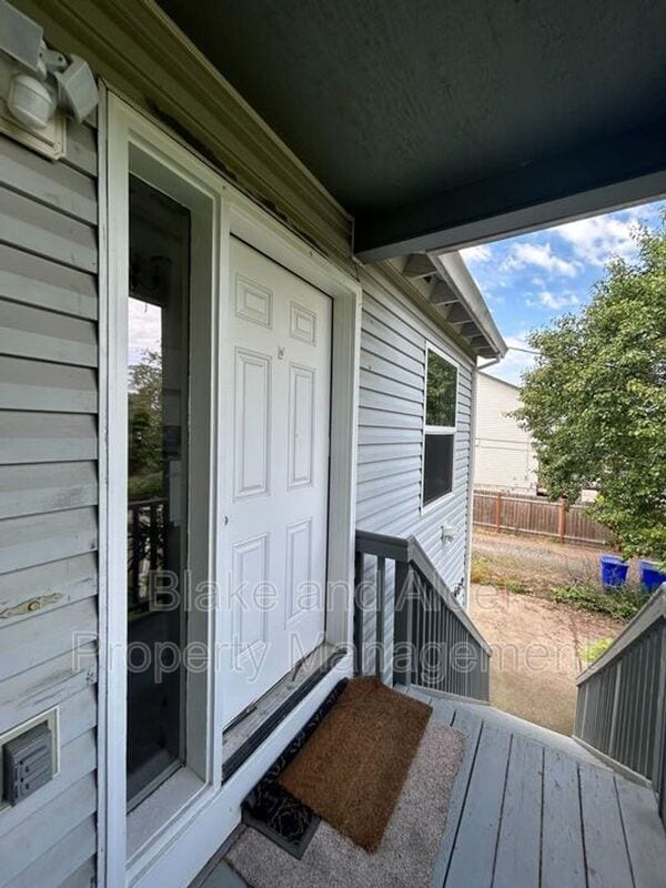 Photo - 5609 SE 117th Ave
