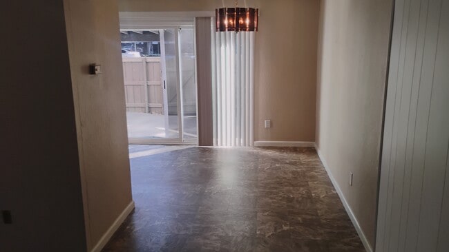 Dinning Area - 8732 Woodman Way Unit C