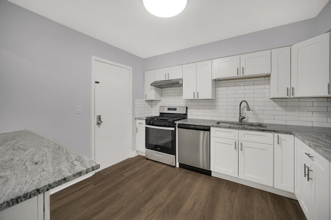 Photo - 10361 Dearlove Rd