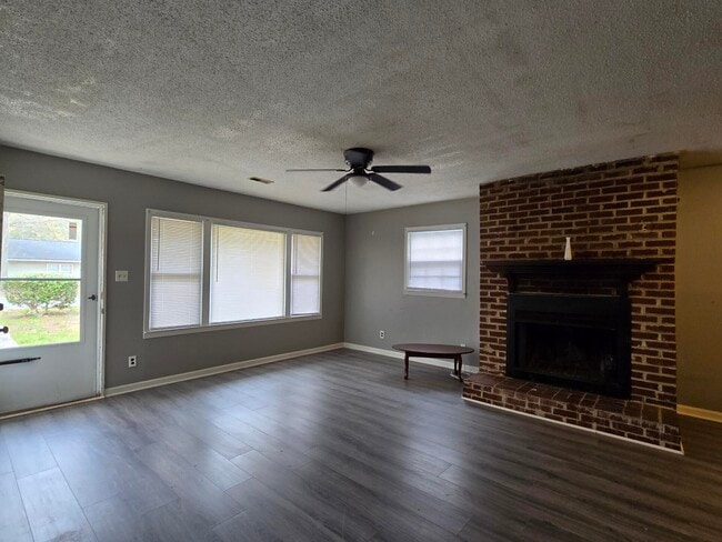 Photo - 776 Kenyon Ave