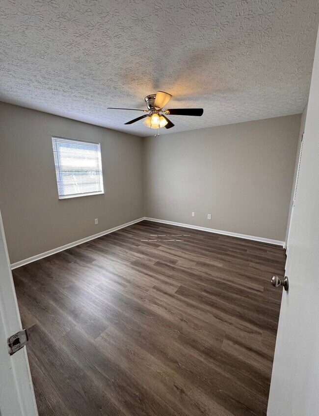 Photo - 4818 S 3rd St Unit 2