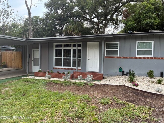 Photo - 1739 Cesery Blvd