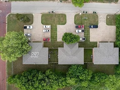 Photo - 892 W Vanderbilt St Unidad 1A