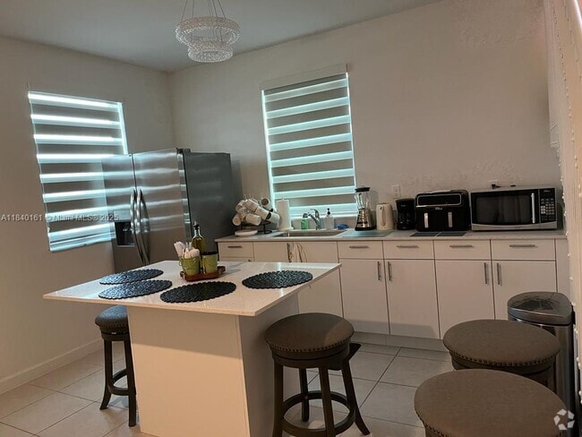 Building Photo - 22749 SW 131st Pl Unit 2-2 Rental