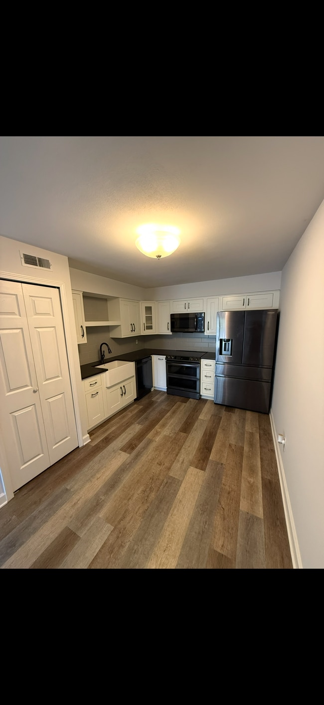 Photo - 645 S Kirkwood Rd