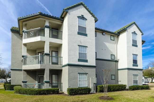 Siena Apartments apartments — community photo