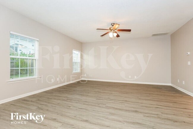 1252 Anduin Ave