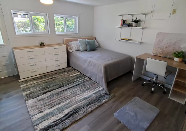 Photo - 2477 E Manoa Rd