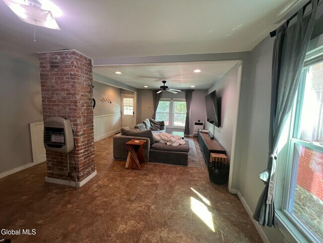 Photo - 67 Lawrence St Unit 1