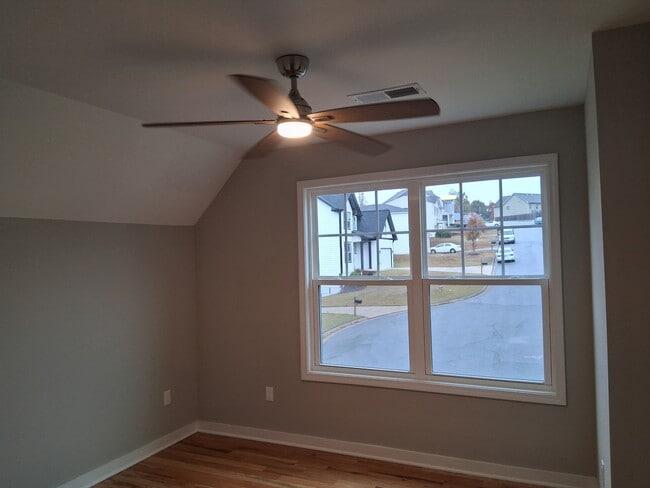 Photo - 3175 Tackett Rd