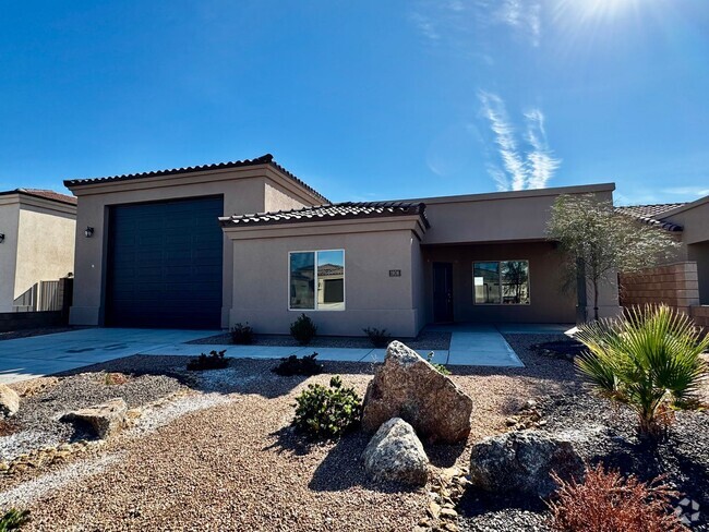 Building Photo - Very Clean Newer Mohave Valley Home