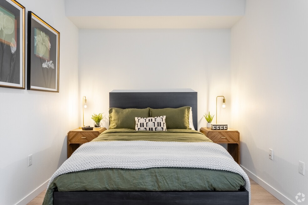 Urban 1BR, 1BA - 580SF