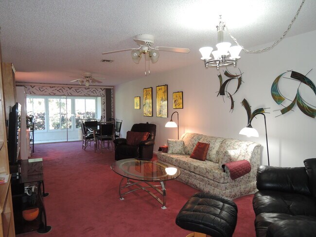 Photo - 944 Savannas Point Dr Unit Apt B