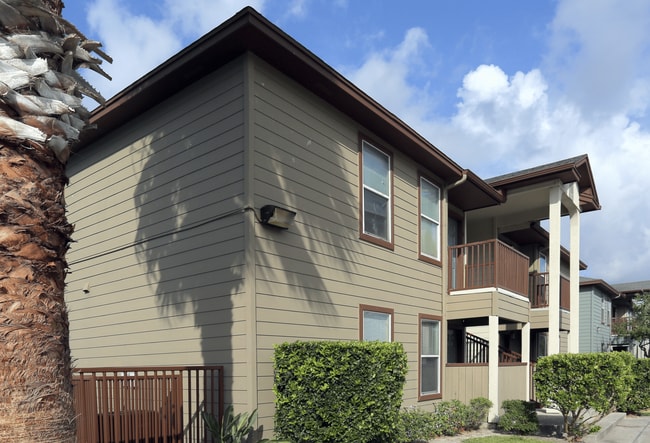 Photo - Cimarron Court