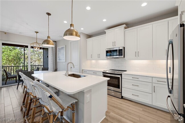 Building Photo - 2567 Seychelles Dr Unit #205 Rental