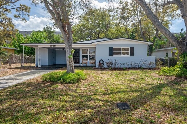 Photo - 2918 W Ellis Dr House