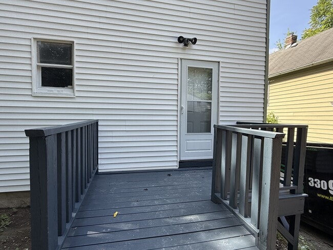 Photo - 114 Penhale Ave