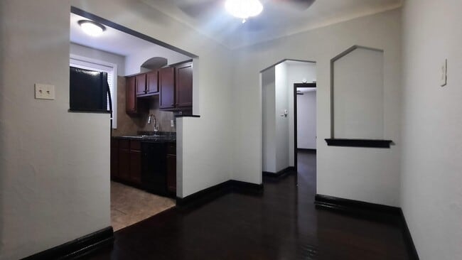 Photo - 6362 Sutherland Ave Unit 1st floor