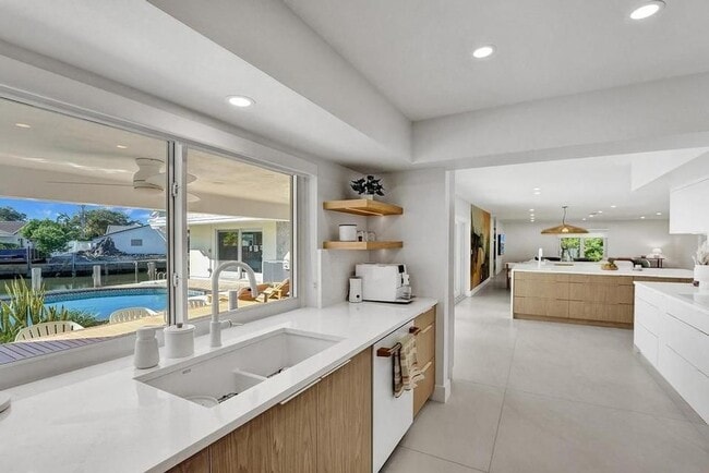 Photo - 5581 NE 31st Ave