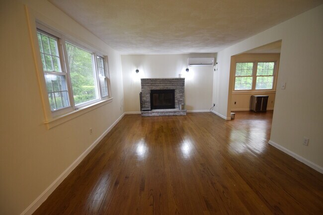 Photo - 1189 Boylston St Apartments Unit 2