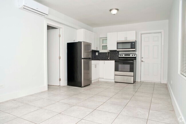 Building Photo - 12322 NE 6th Ave Rental