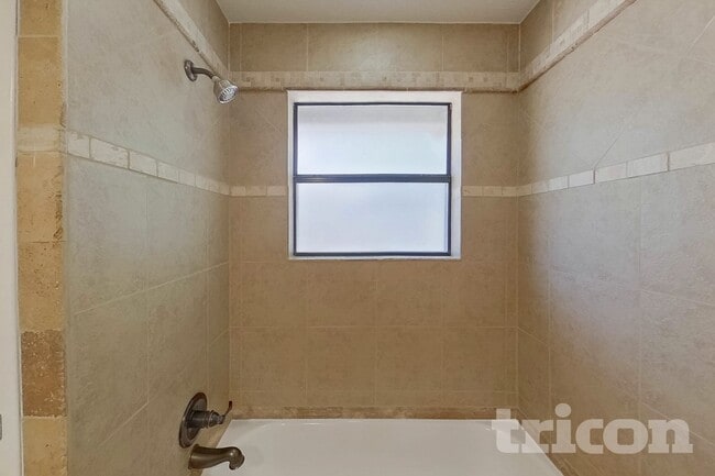 Photo - 7724 Grassland Dr