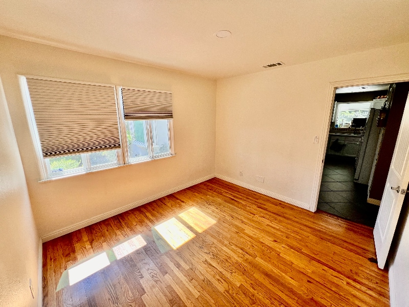 Photo - 309 W Hampshire Ave