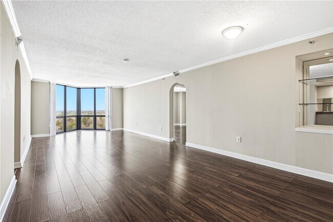 Photo - 2870 Pharr Ct S Northwest Unit 2001