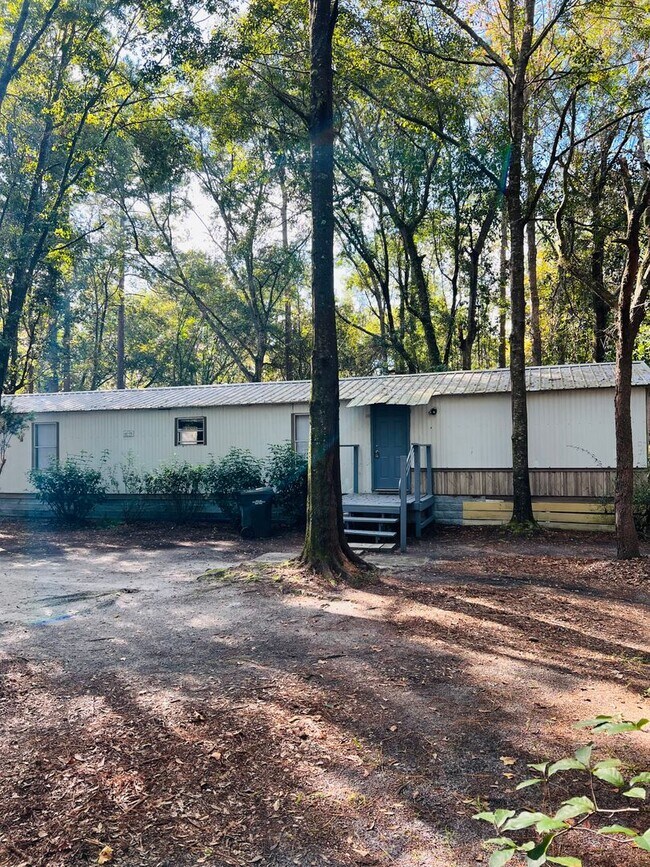 Photo - 103 Thompson Rd