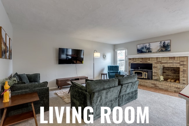 Photo - 3149 Oak Cir N