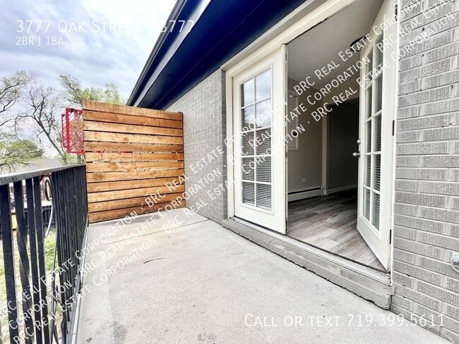 Photo - 3777 Oak St Unit 3777