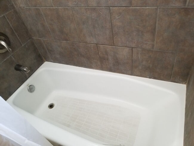 Photo - 4092-4096 Green Unit 4092