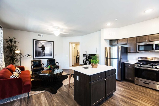 SOLANA APARTMENT HOMES