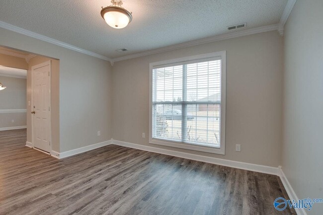 Photo - 104 Kings Cross Dr