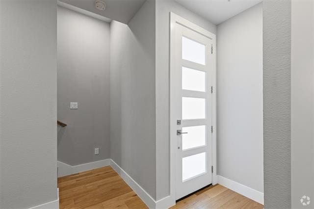 Building Photo - 2832 Wingate St Rental