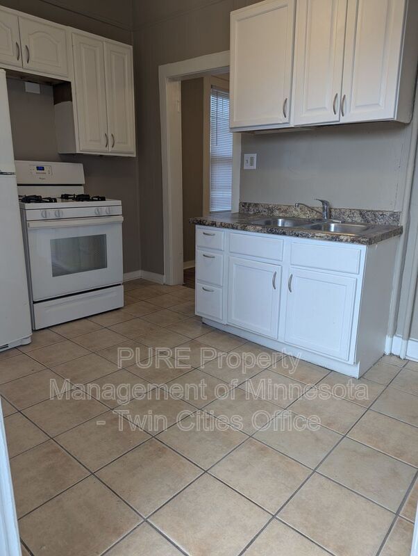 Photo - 605 Van Buren Ave Unit 2