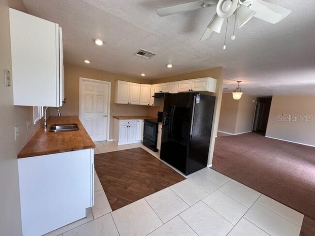 Photo - 350 Buttonwood Dr