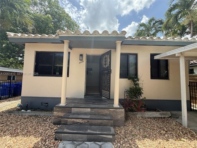 Photo - 5530 NW Miami Ct