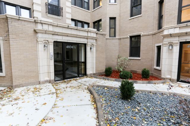 Building Photo - 4041 N Ashland Rental