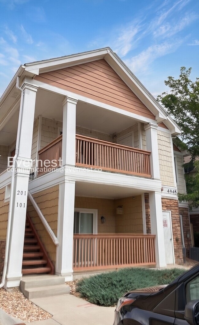 Building Photo - 2 Bed & 2 Bath Townhouse in Loveland / Available June 5th!