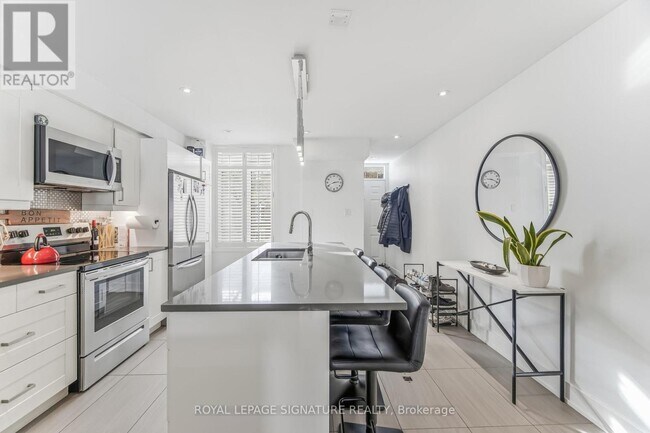 Photo - 12 Sudbury St