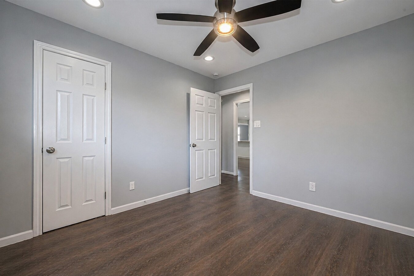 Photo - 319 Gentilly Dr